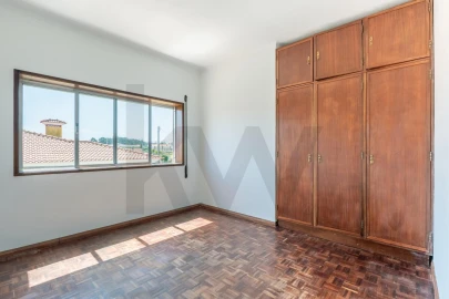 Moradia T4 para Venda em Esgueira