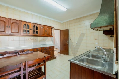 Moradia T4 para Venda em Esgueira