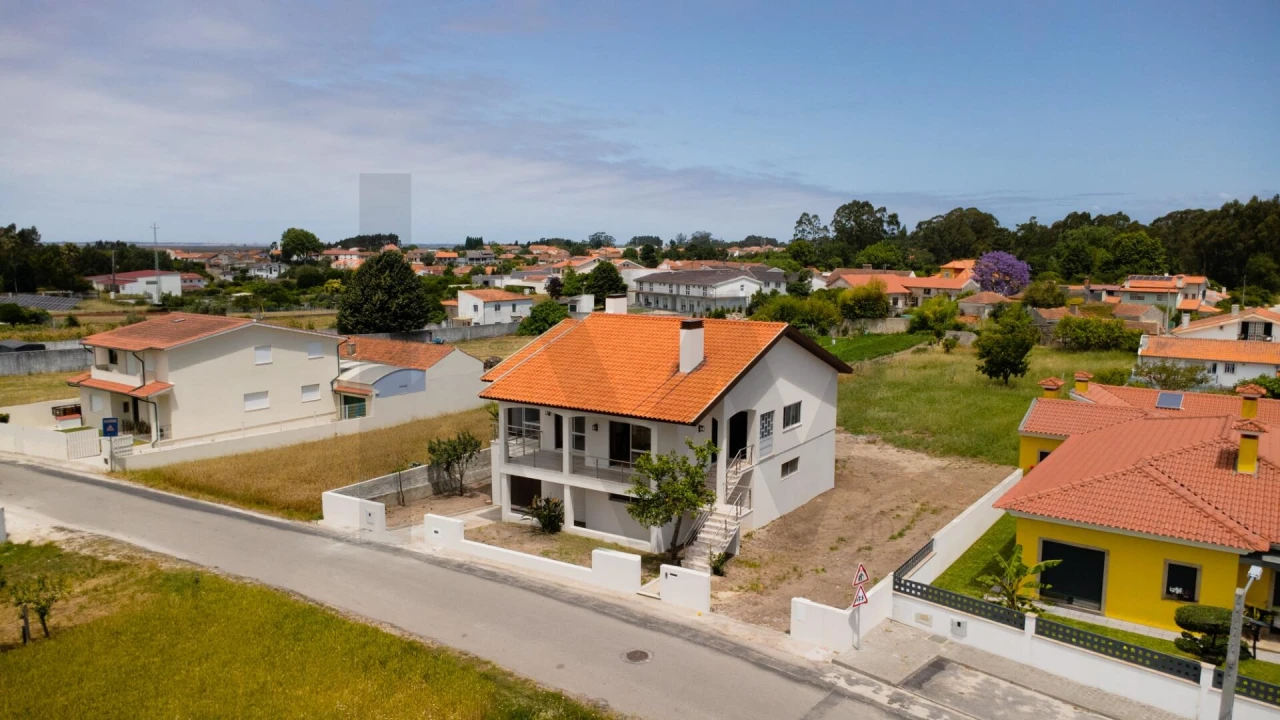 Moradia T4 para Venda em Esgueira Foto 54