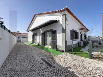 Moradia T3 para Venda em Alpiarça