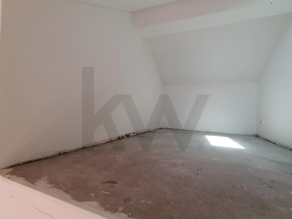 Apartamento T2 para Venda em Envendos Foto 24