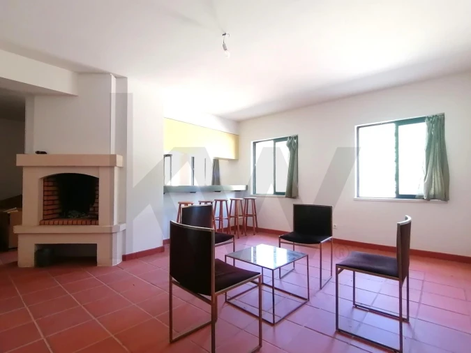 Apartamento T2 para Venda em Envendos Foto 8