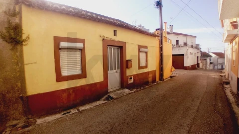 Moradia T2 para Venda em Alfarelos
