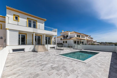Moradia T3 para Venda em Albufeira e Olhos de Água