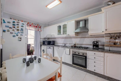 Apartamento T3 para Venda em Alverca do Ribatejo e Sobralinho