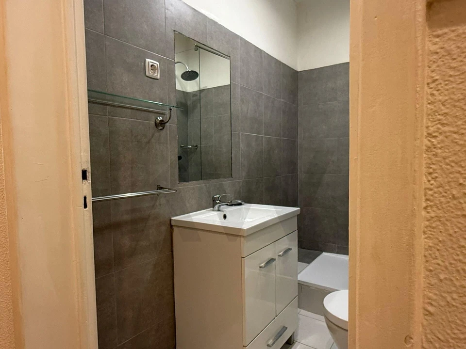 Apartamento T4 para Arrendamento em Campo de Ourique Foto 15