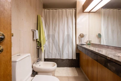 Apartamento T5 para Venda em São Domingos de Benfica