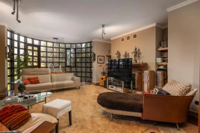 Apartamento T5 para Venda em São Domingos de Benfica