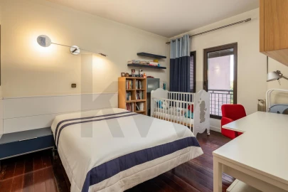 Apartamento T5 para Venda em São Domingos de Benfica