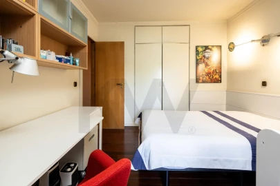 Apartamento T5 para Venda em São Domingos de Benfica
