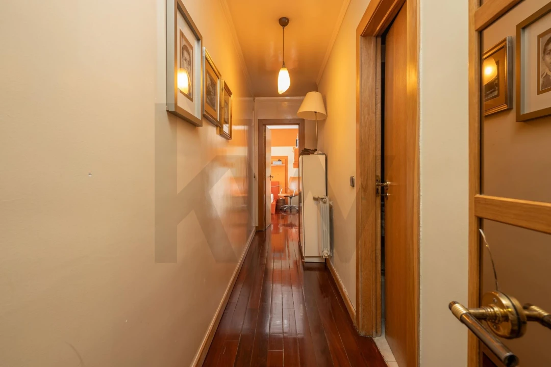 Apartamento T5 para Venda em São Domingos de Benfica Foto 19