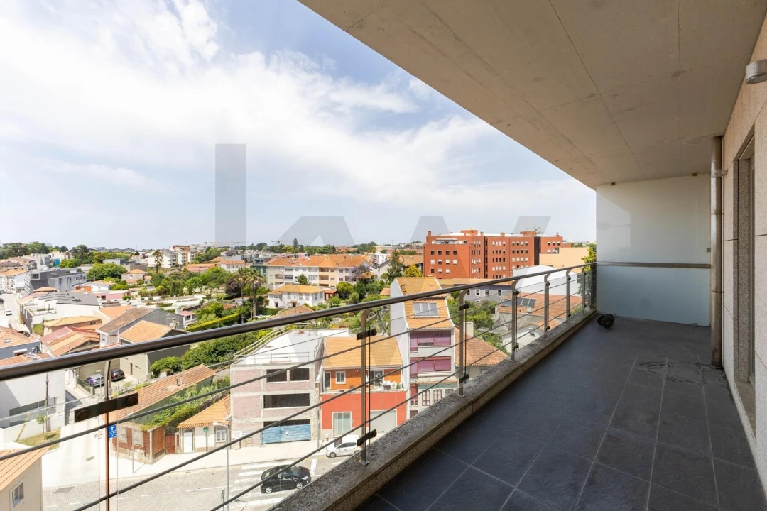 Apartamento T3 para Venda em Lordelo do Ouro e Massarelos Foto 24