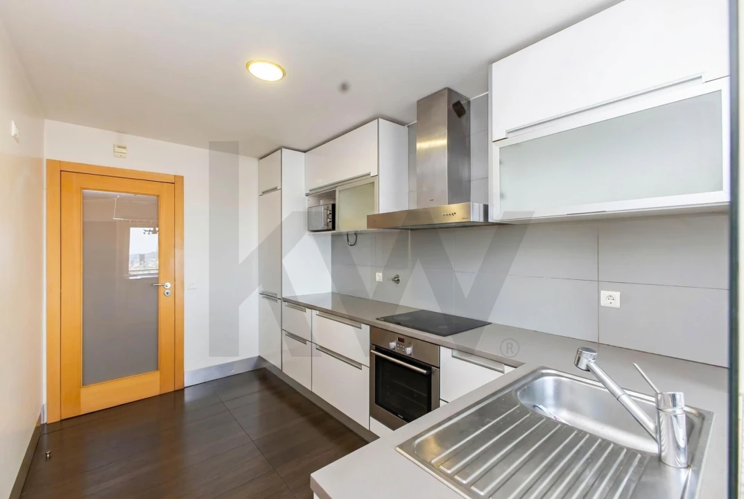 Apartamento T3 para Venda em Lordelo do Ouro e Massarelos Foto 8