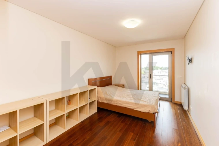 Apartamento T3 para Venda em Lordelo do Ouro e Massarelos Foto 12