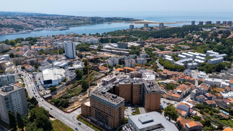 Apartamento T3 para Venda em Lordelo do Ouro e Massarelos Foto 31