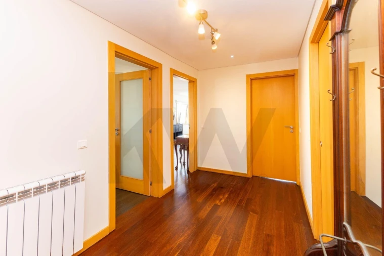 Apartamento T3 para Venda em Lordelo do Ouro e Massarelos Foto 3
