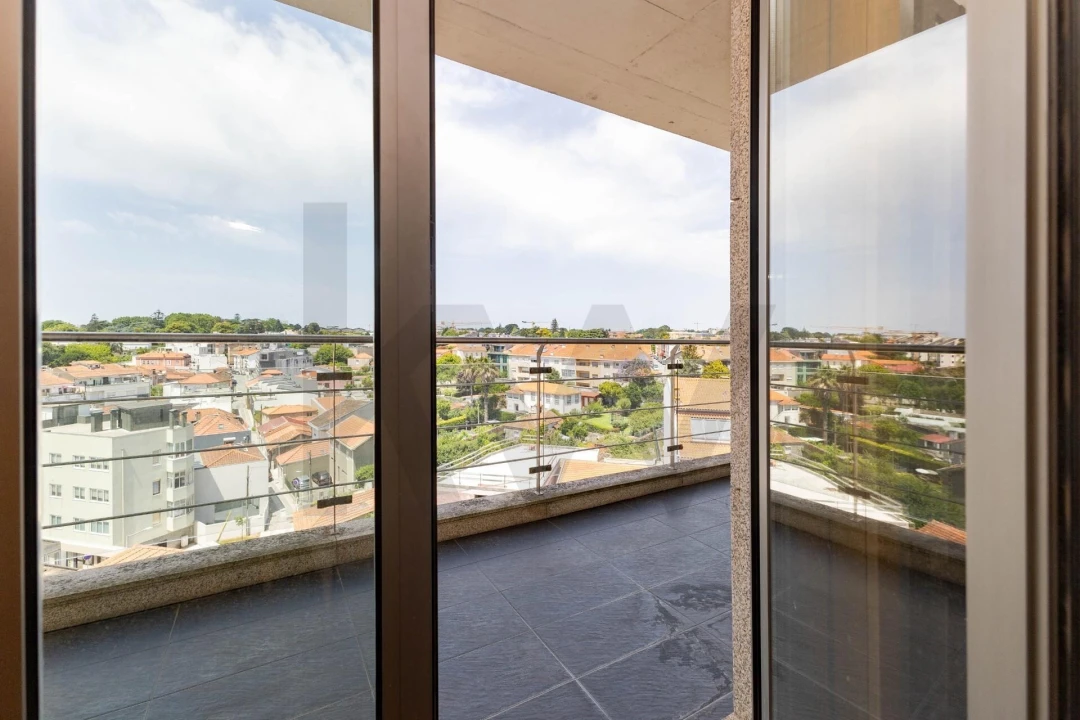 Apartamento T3 para Venda em Lordelo do Ouro e Massarelos Foto 17