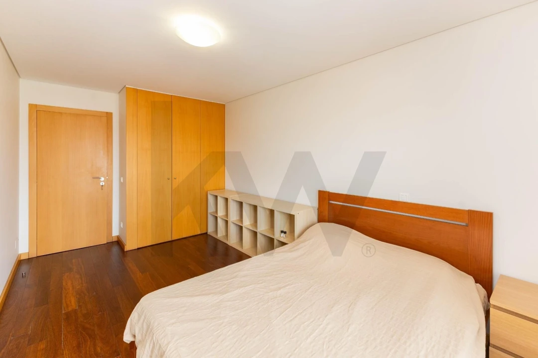 Apartamento T3 para Venda em Lordelo do Ouro e Massarelos Foto 13