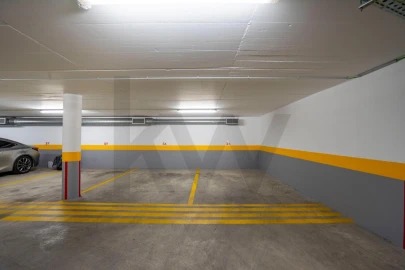 Apartamento T2 para Venda em Carnaxide e Queijas