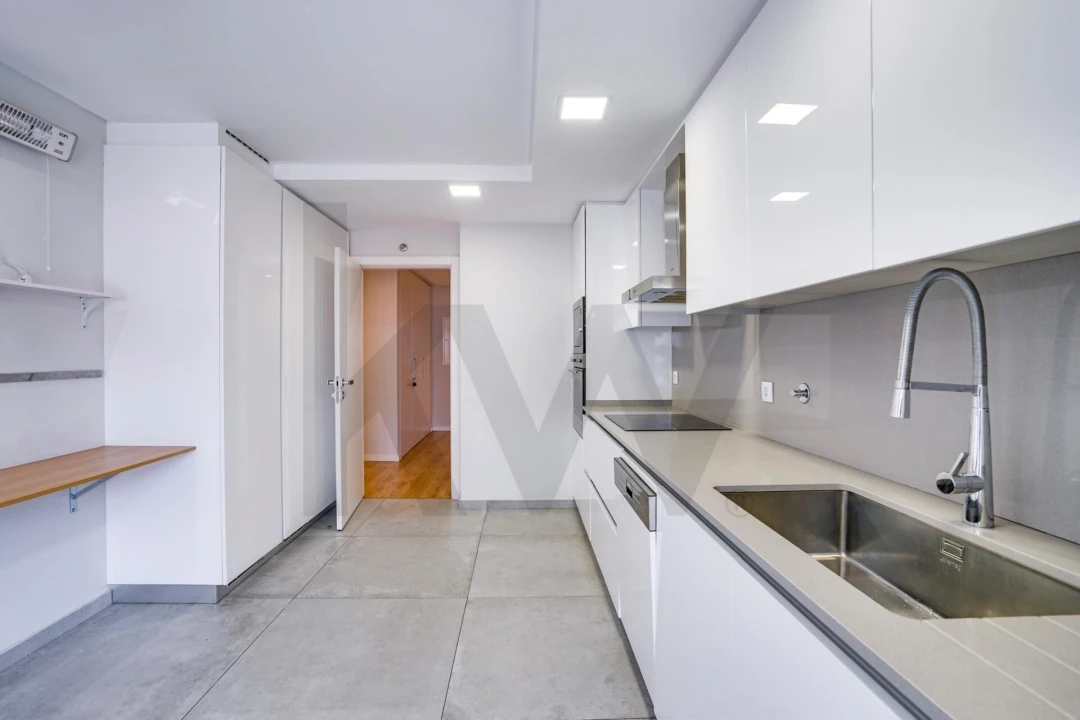 Apartamento T2 para Venda em Carnaxide e Queijas Foto 13