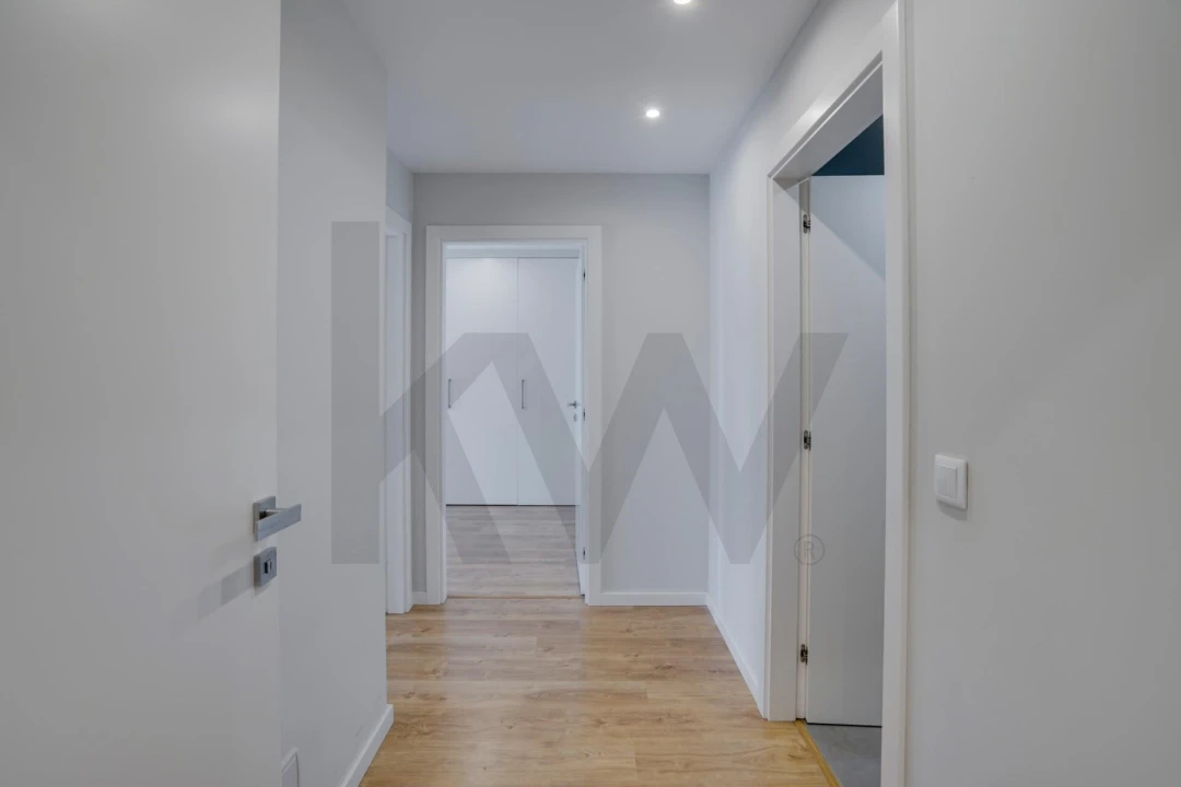 Apartamento T2 para Venda em Carnaxide e Queijas Foto 14