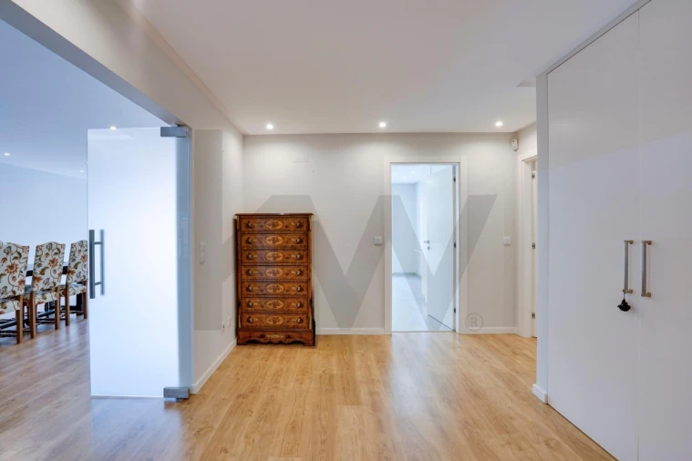 Apartamento T2 para Venda em Carnaxide e Queijas Foto 3