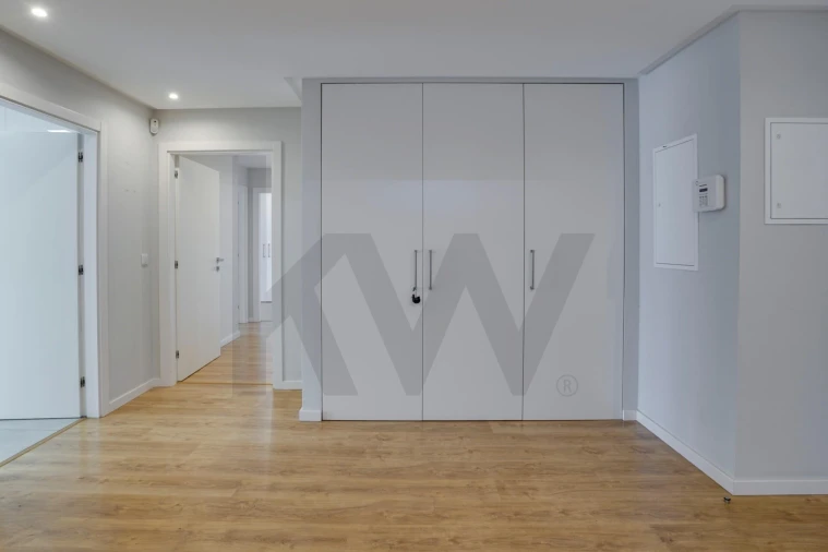 Apartamento T2 para Venda em Carnaxide e Queijas Foto 10