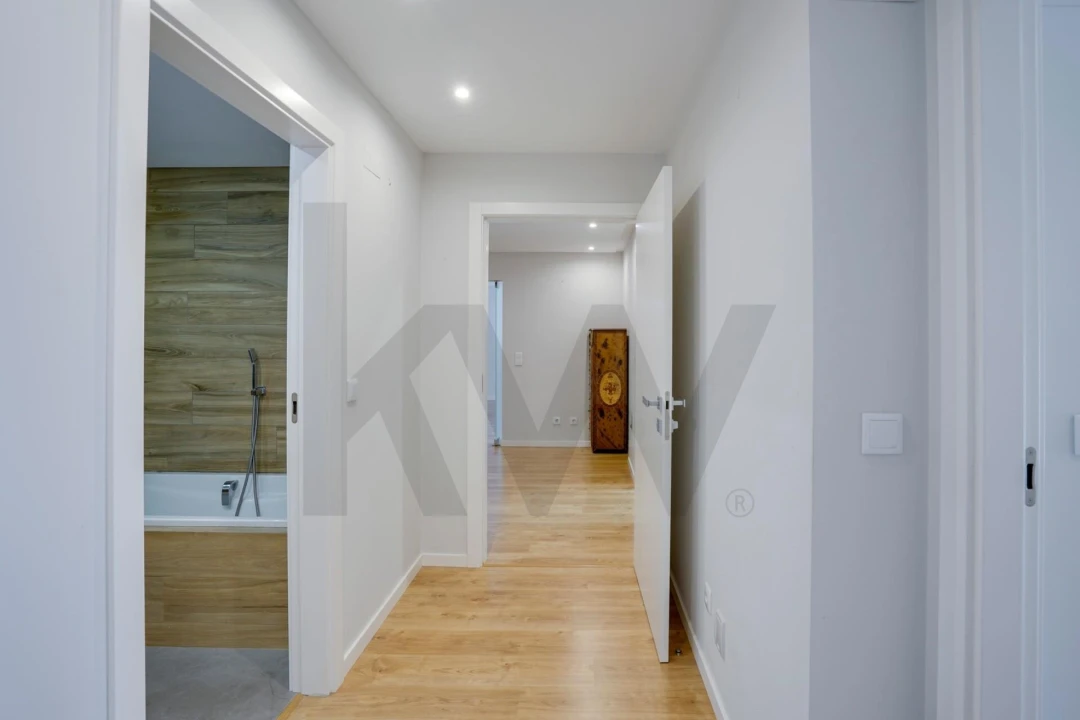 Apartamento T2 para Venda em Carnaxide e Queijas Foto 9