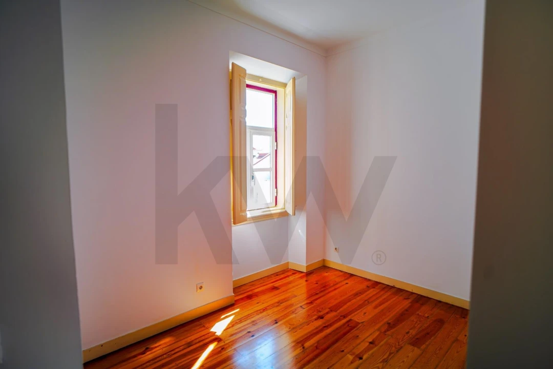Apartamento T2 para Venda em Campolide Foto 7