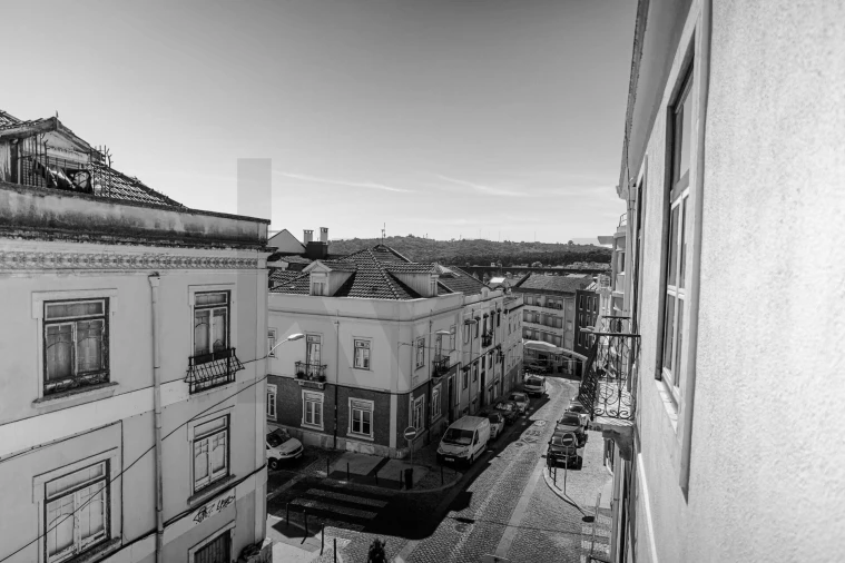 Apartamento T2 para Venda em Campolide Foto 25