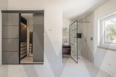 Moradia T5 para Venda em Sesimbra (Castelo)