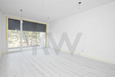 Moradia T5 para Venda em Fernao Ferro