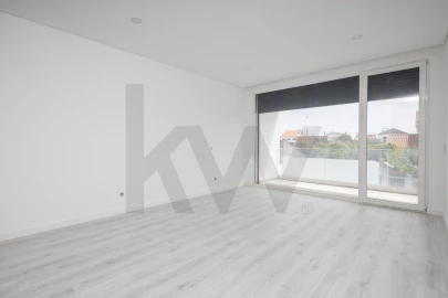 Moradia T5 para Venda em Fernao Ferro