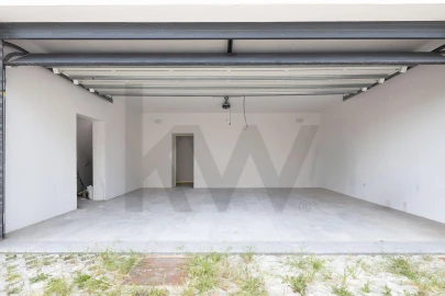 Moradia T5 para Venda em Fernao Ferro