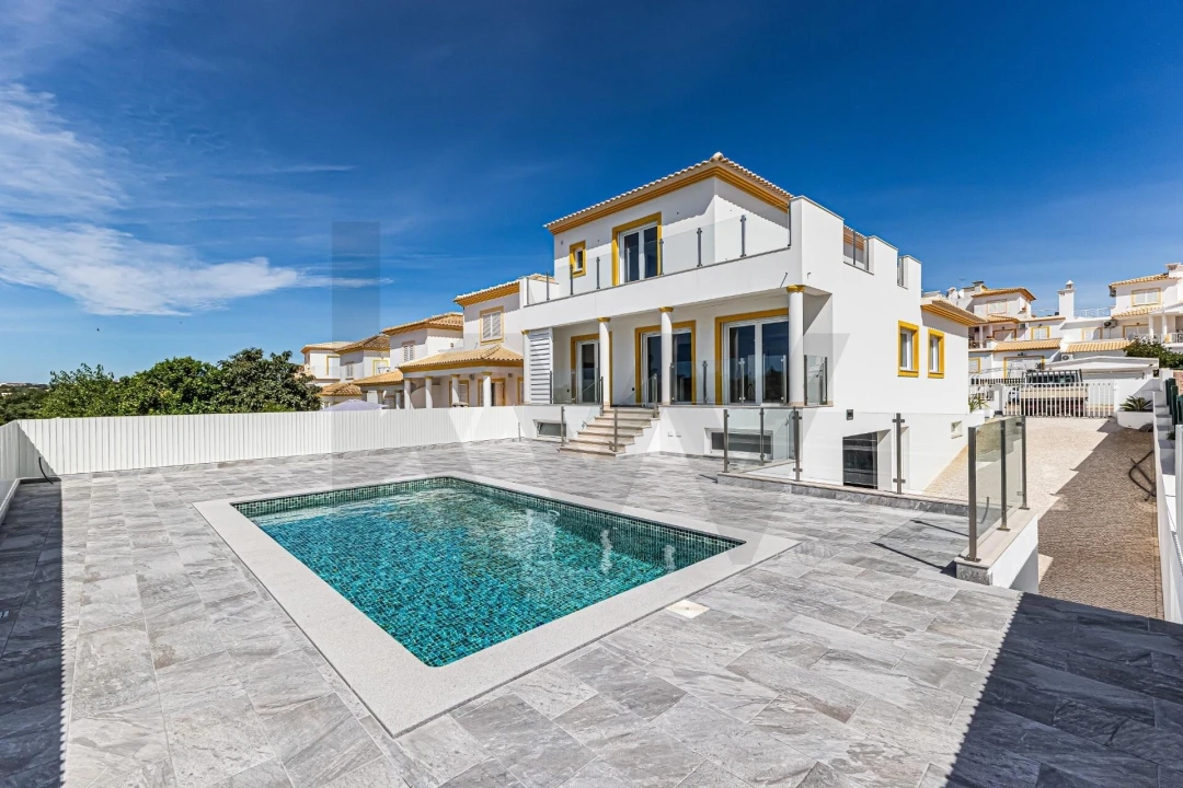 Moradia T3 para Venda em Albufeira e Olhos de Água Foto 27