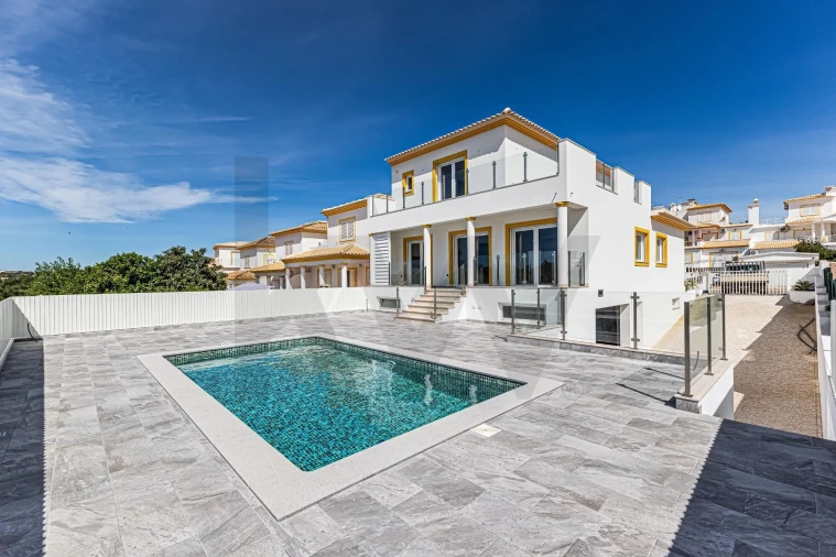 Moradia T3 para Venda em Albufeira e Olhos de Água Foto 27
