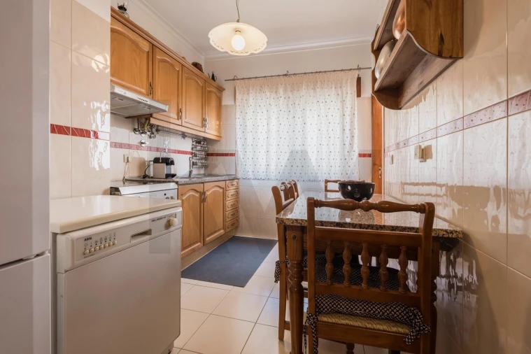 Apartamento T2 para Venda em Barreiro e Lavradio Foto 4
