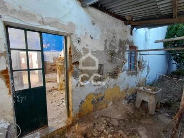 Moradia T2 para Venda em Fronteira