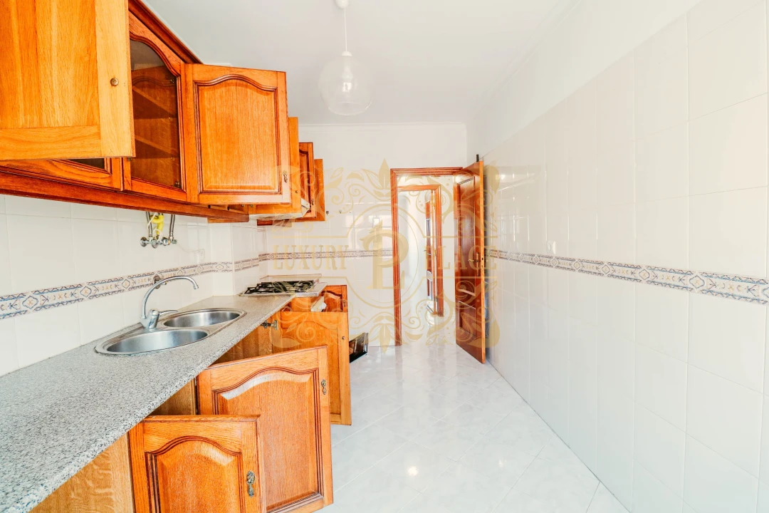 Apartamento T2 para Venda em Quinta do Conde Foto 12