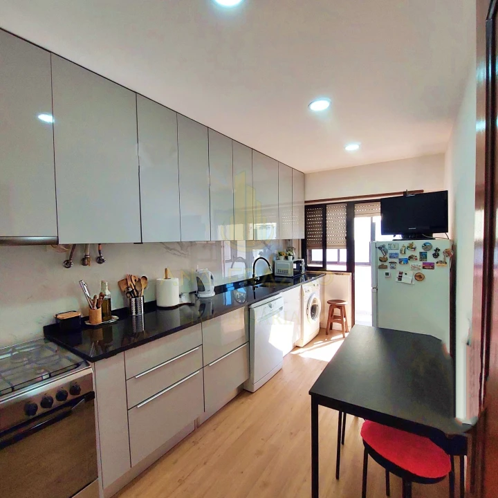 Apartamento T2 para Venda em Encosta do Sol Foto 1