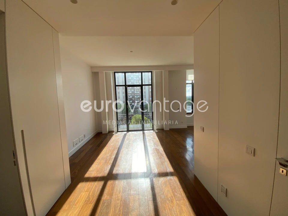 Apartamento T1 para Venda em Leiria, Pousos, Barreira e Cortes Foto 7