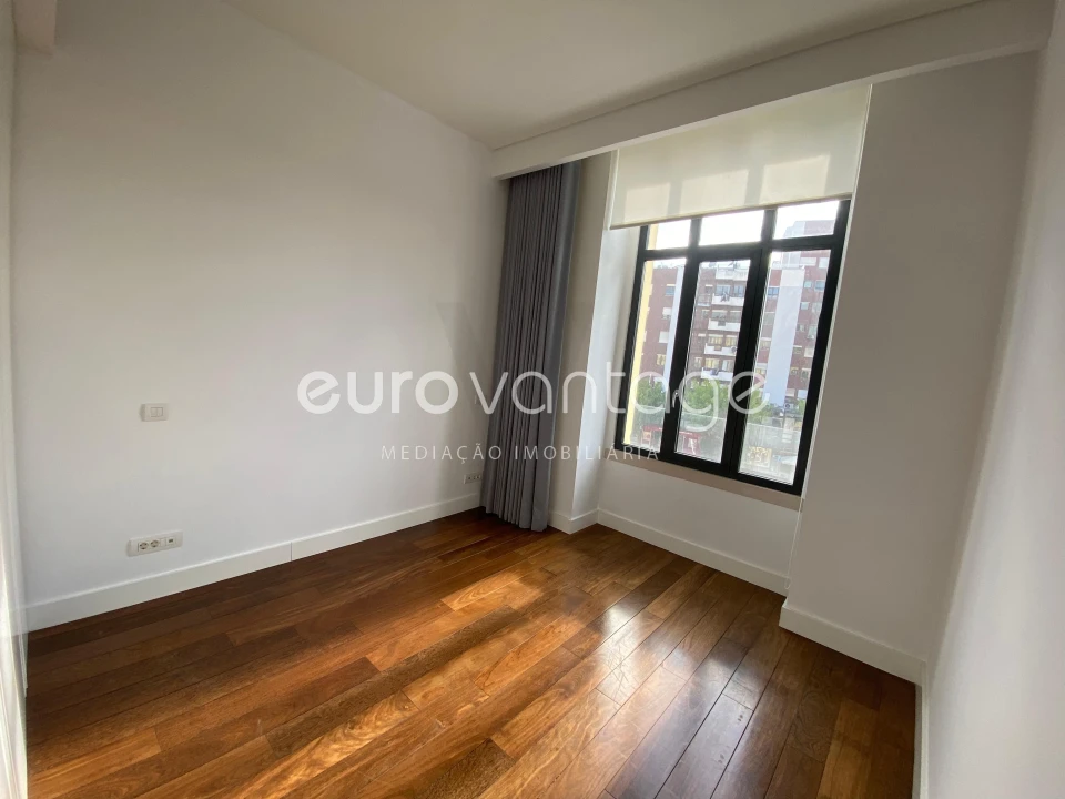 Apartamento T1 para Venda em Leiria, Pousos, Barreira e Cortes Foto 12