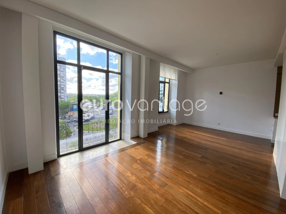 Apartamento T1 para Venda em Leiria, Pousos, Barreira e Cortes Foto 4