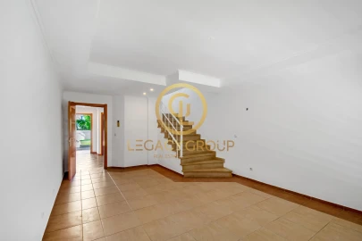 Moradia T2 para Venda em Quarteira