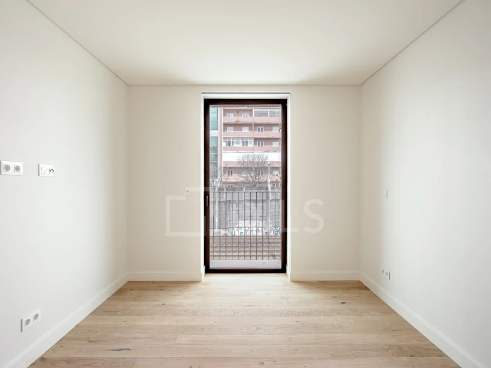 Apartamento T3 para Venda em Areeiro Foto 10