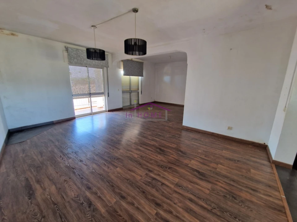 Moradia T6 para Venda em Paderne Foto 4