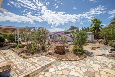 Moradia T5 para Venda em Loule (São Clemente)