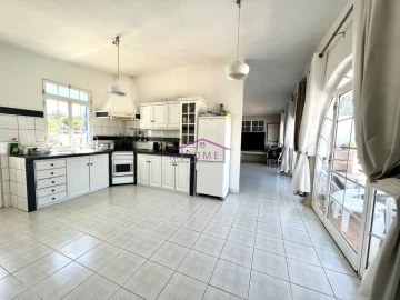 Moradia T5 para Venda em Loule (São Clemente)