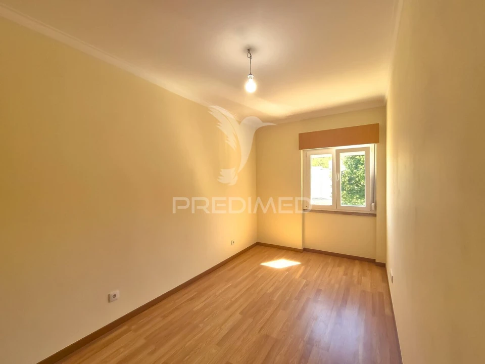 Apartamento T2 para Venda em Águas Livres Foto 10