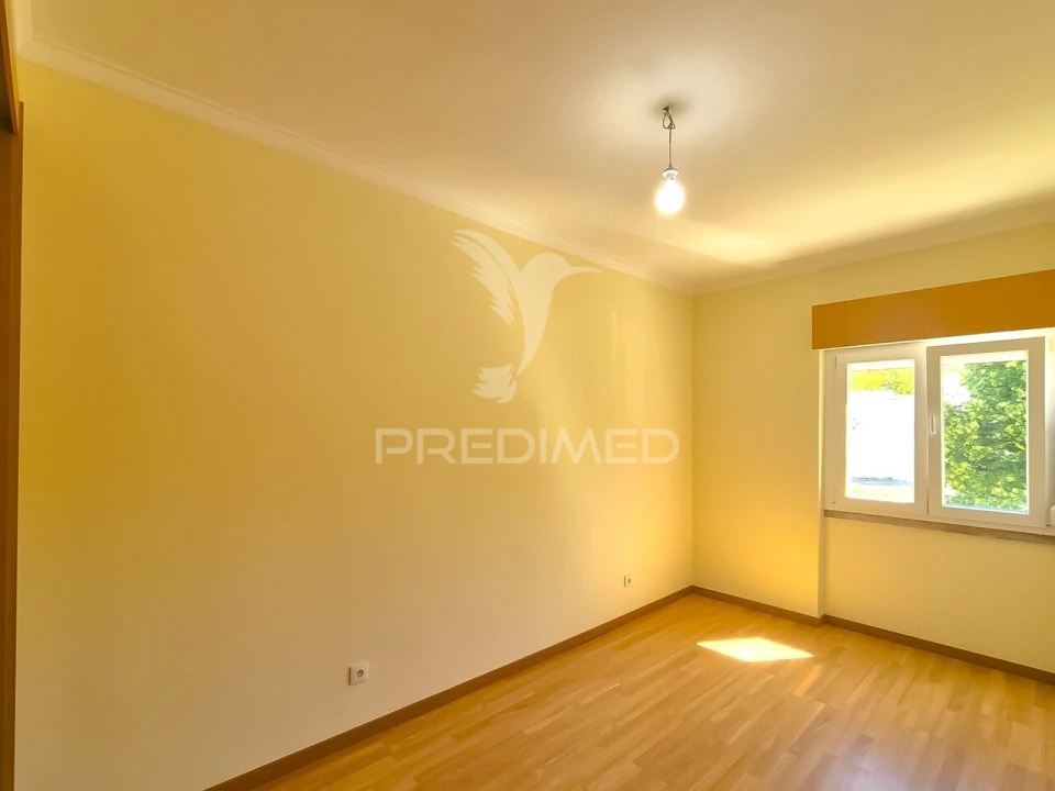 Apartamento T2 para Venda em Águas Livres Foto 8
